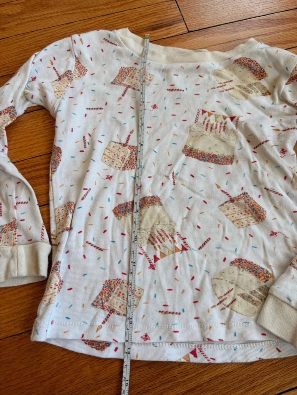 Burt’s Bees Kids Cream Birthday Cake Pajama Set with Pink and Gold Cake Print